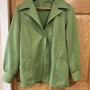 Green Trench Coat with Notched Lapel and Relaxed Fit